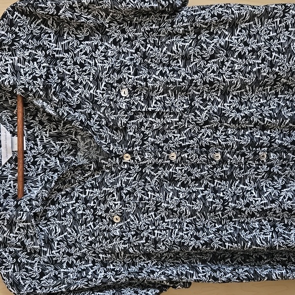 Christopher & Banks Tropical Palm Top - Picture 4 of 7